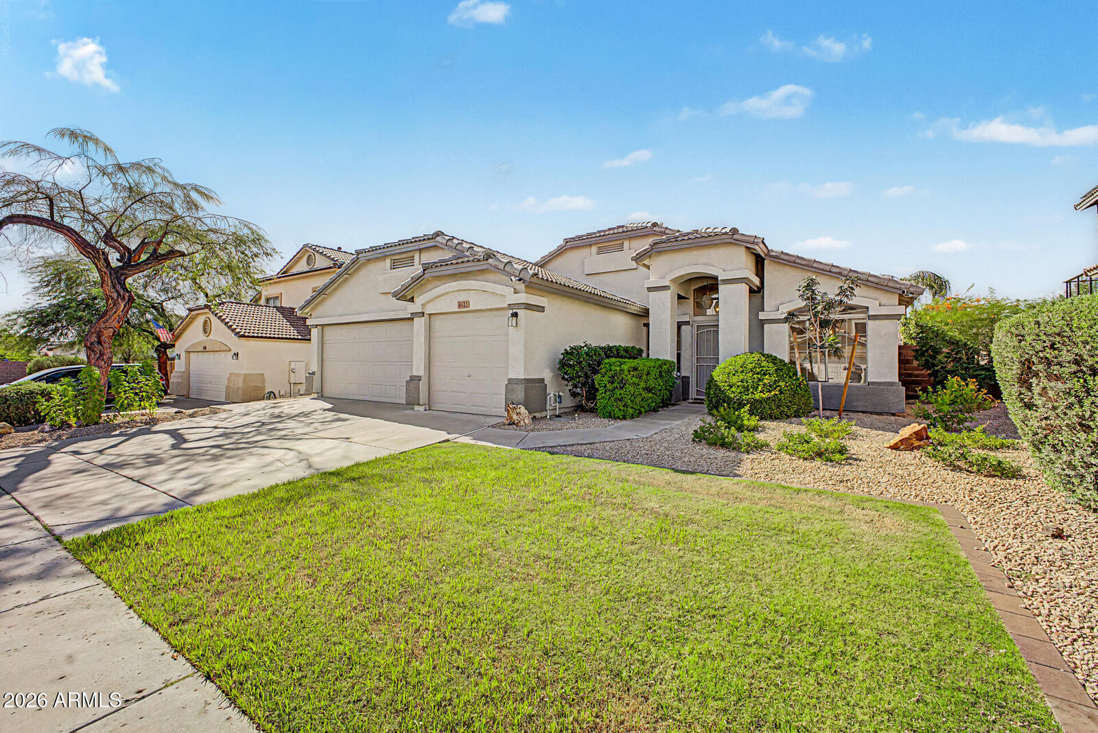 Property Photo: 6422 W Lariat Lane AZ 85083