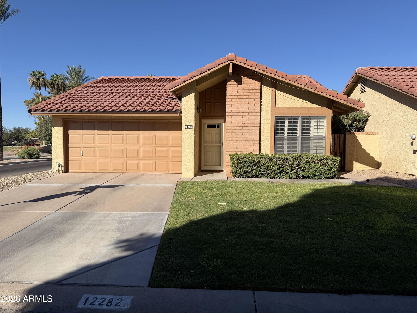 Property Photo: 12282 S Shoshoni Drive AZ 85044