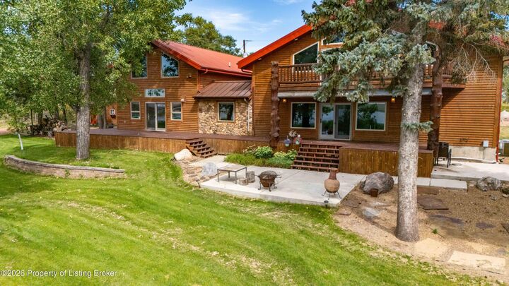 Property Photo:  124 Lake Ilo Drive  ND 58626 