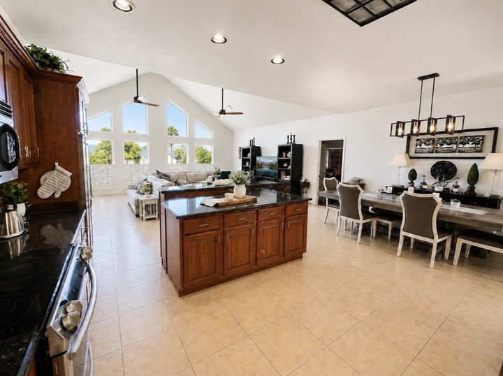 Property Photo: 1977 Minnesota Ln AL 36542