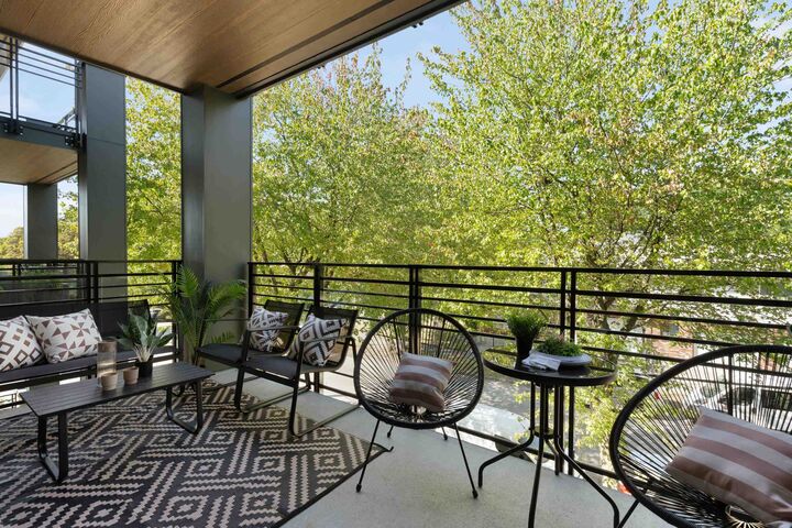2450 Garden Drive 306 — photo 1