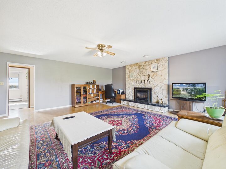 Property Photo: 6631 Hopedale Road BC V2R 4L4