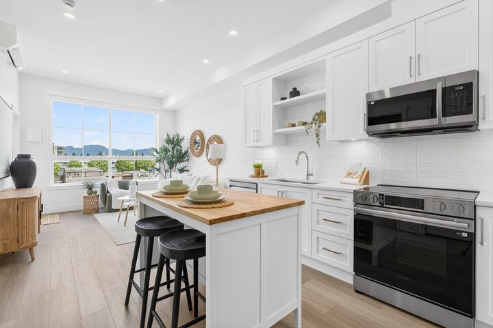 Property Photo: 22348 North Avenue 202 BC V2X 9C8
