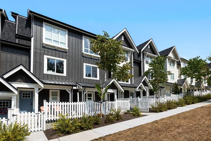 Property Photo: 24951 112 Avenue 149 BC V2W 1Z6