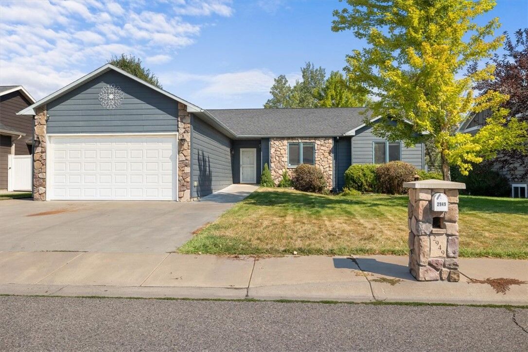Property Photo:  2949 Daystar Drive  MT 59102 