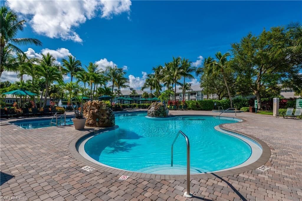 Property Photo:  7940 Mahogany Run Ln 623  FL 34113 