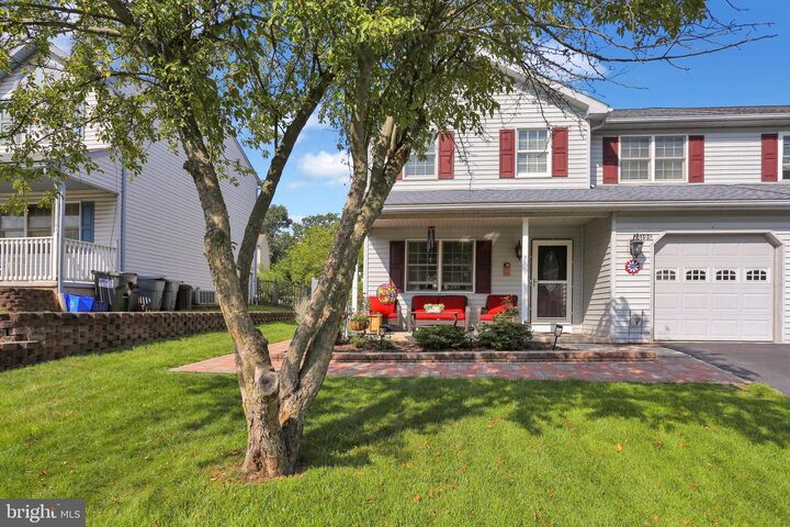 Property Photo:  6125 Pond View Drive  PA 19508 