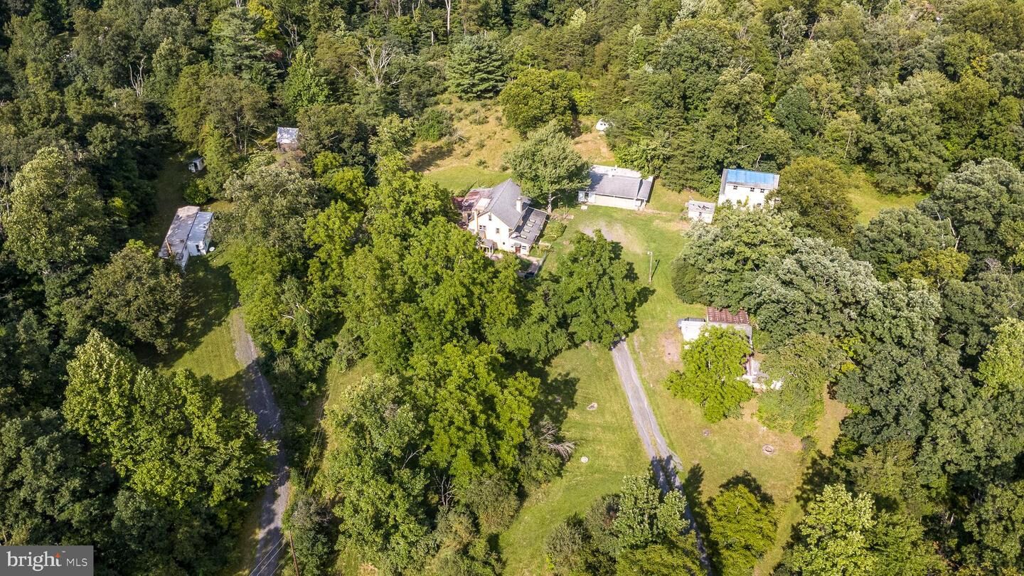 Property Photo:  403 Perry Auger Road  PA 18972 