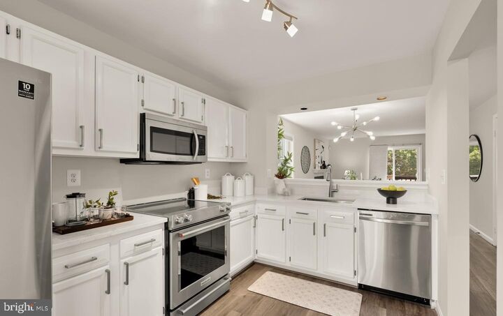 Property Photo: 3831 9th Road S VA 22204