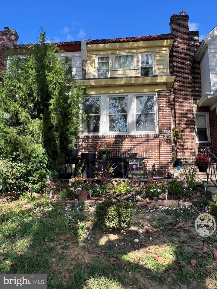 Property Photo: 3337 Guilford Street PA 19136