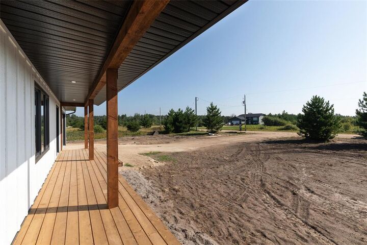 Property Photo:  21 Marius Place  MB R0A 0Z0 