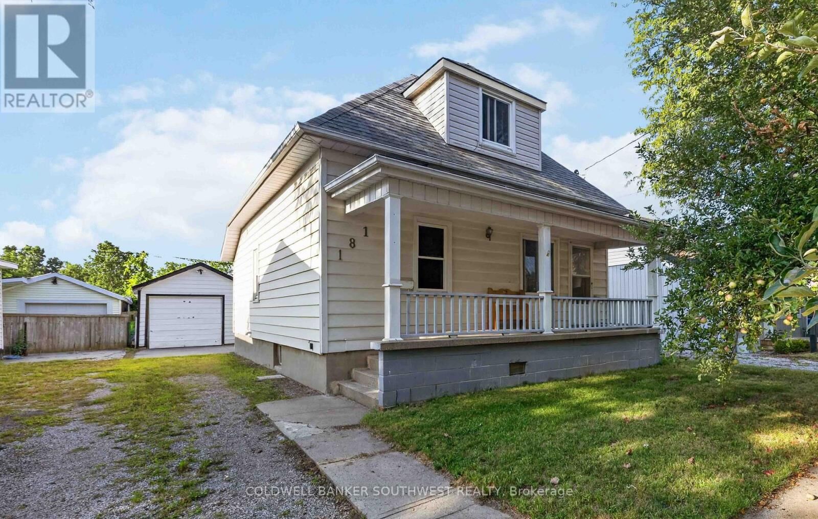 Property Photo:  181 Campbell Street  ON N7T 2G6 