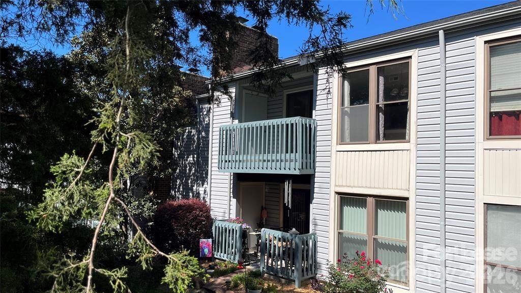 Property Photo:  11171 Harrowfield Road  NC 28226 