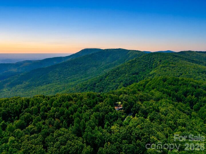 Property Photo: 327 Summit Road NC 28782