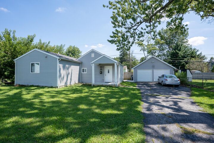 Property Photo: 746 Pierce Avenue OH 43213