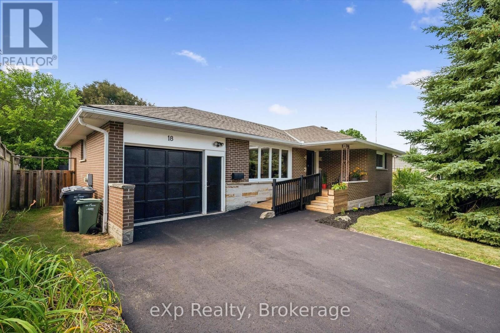 Property Photo: 18 Eleanor Court ON N1E 1S8