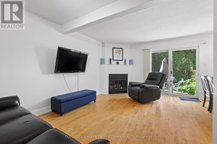 Photo de la propriété: 70 Bujold Court 19 ON K2L 3N8