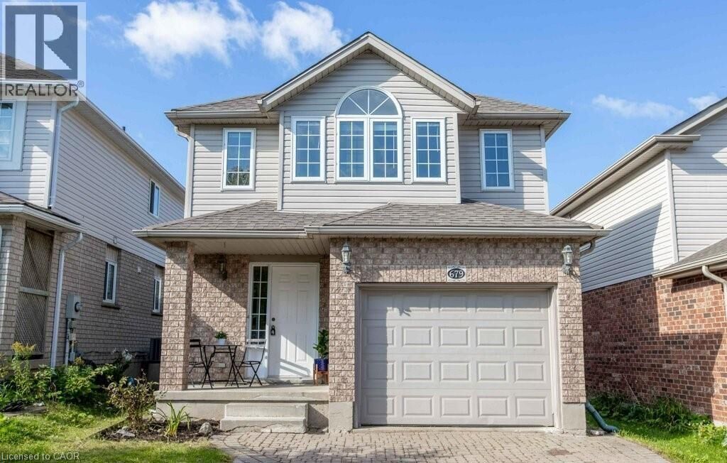 Property Photo: 679 Karlsfeld Road ON N2T 2V3