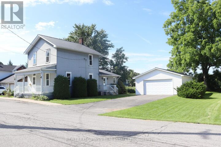 Property Photo:  464 Gladstone Street  ON K0C 2K0 