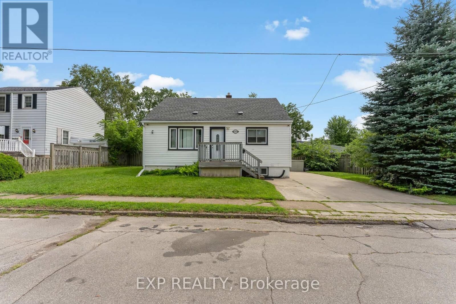 Property Photo:  6304 Finlay Avenue  ON L2G 4C5 