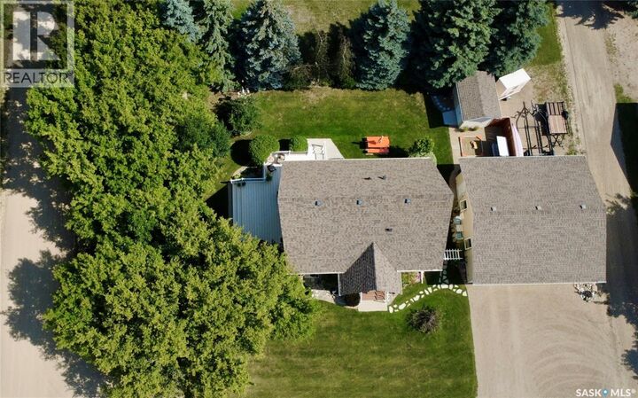 Property Photo: 210 King Street SK S0H 1J0