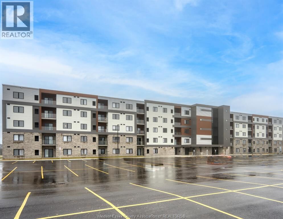 Property Photo:  2550 Sandwich West Parkway 417  ON N9H 0N4 