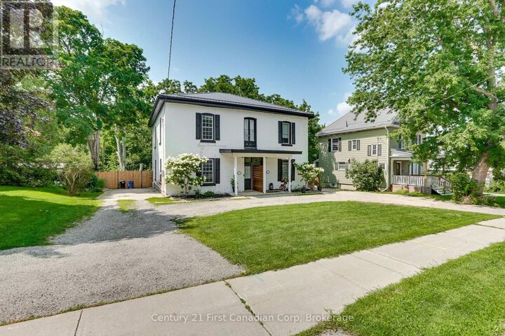 154 Merritt Street — photo 1