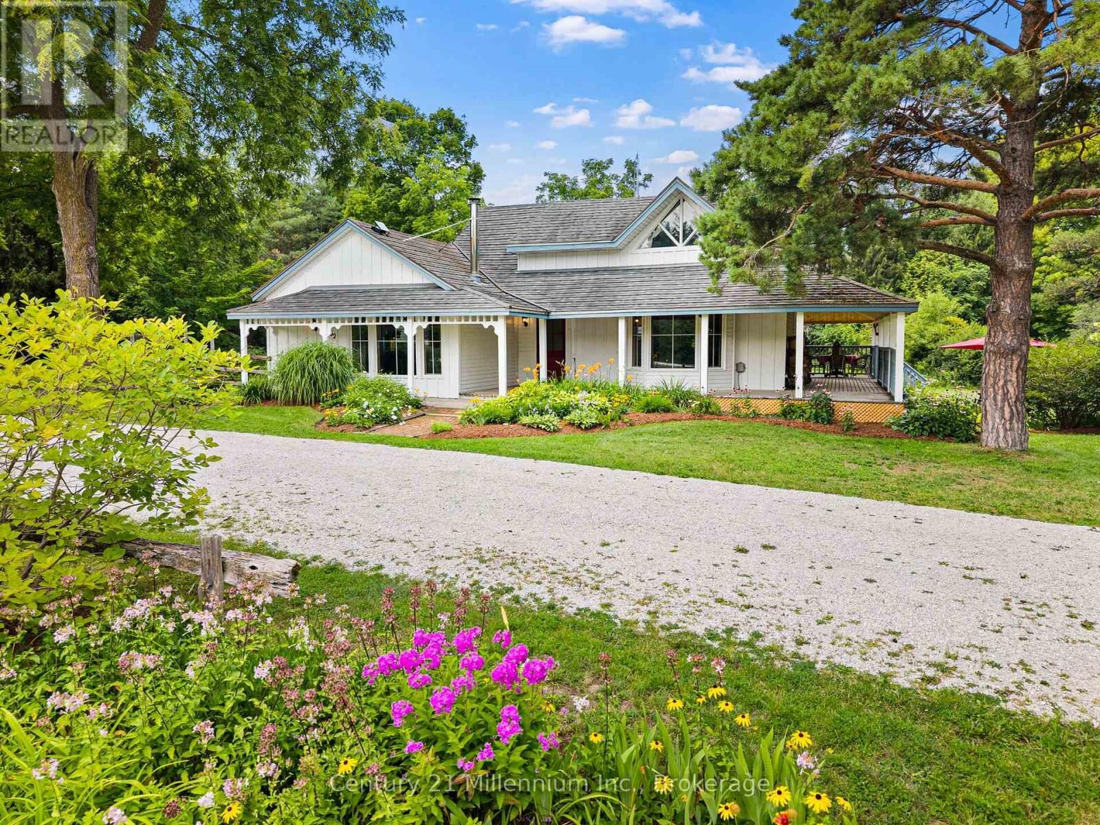 Photo de la propriété:  262 Batteaux Road  ON L9Y 3Z1 