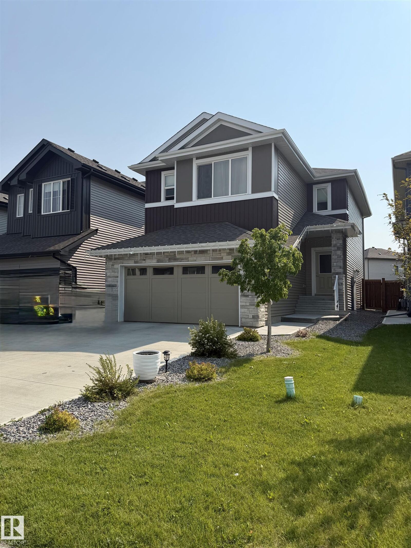 Property Photo:  85 Meadowlink Common  AB T7X 2X3 