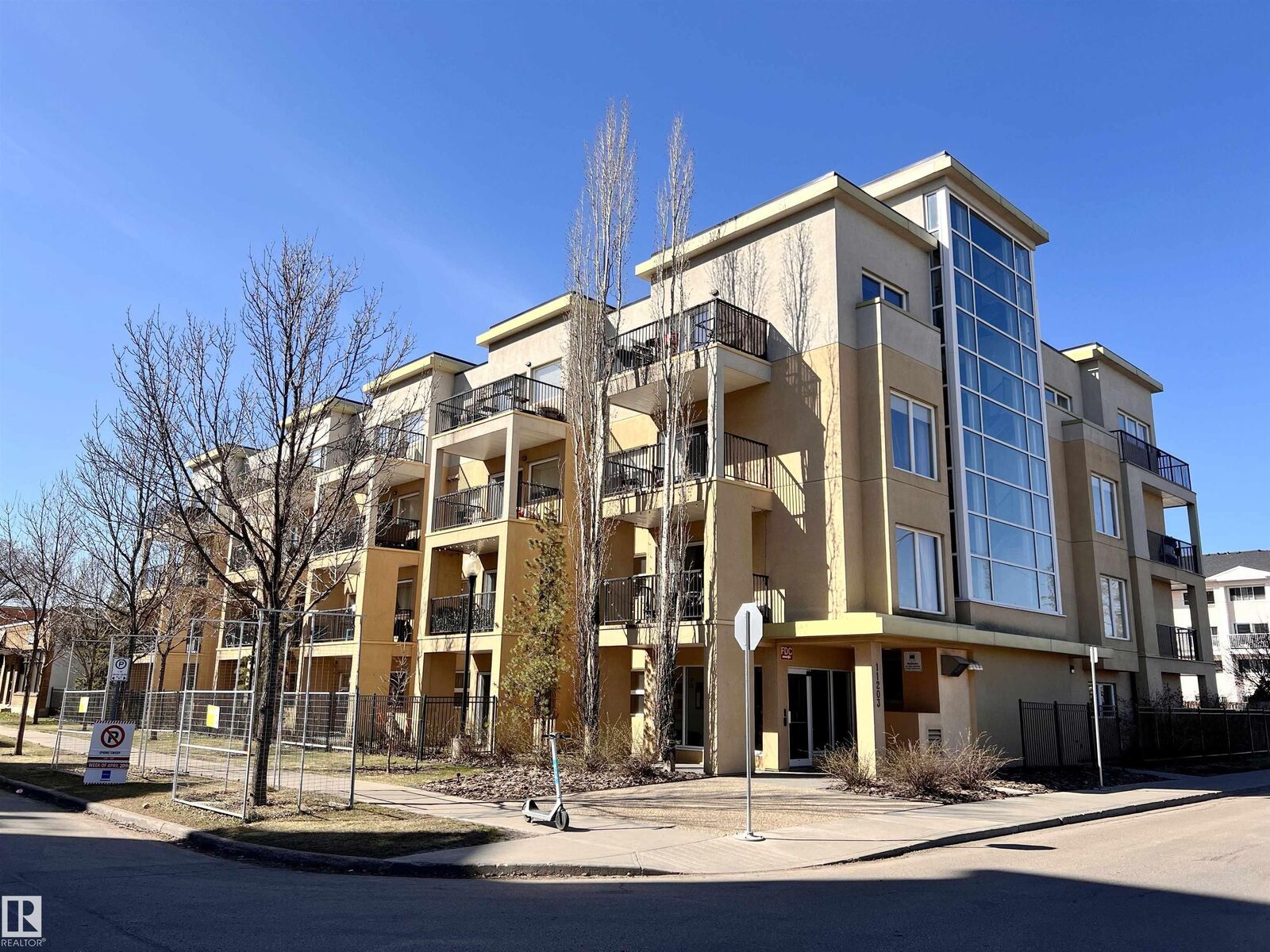 Property Photo:  11203 103 Avenue NW 205  AB T5K 2E4 