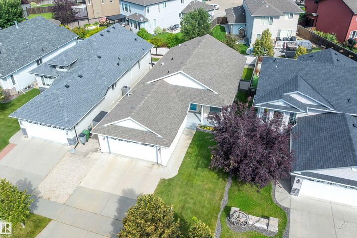 Property Photo:  40 Carriere Crescent  AB T4X 0A8 