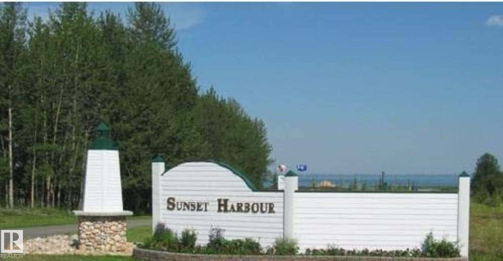 Property Photo:  35 Sunset Harbour  AB T0C 2V0 