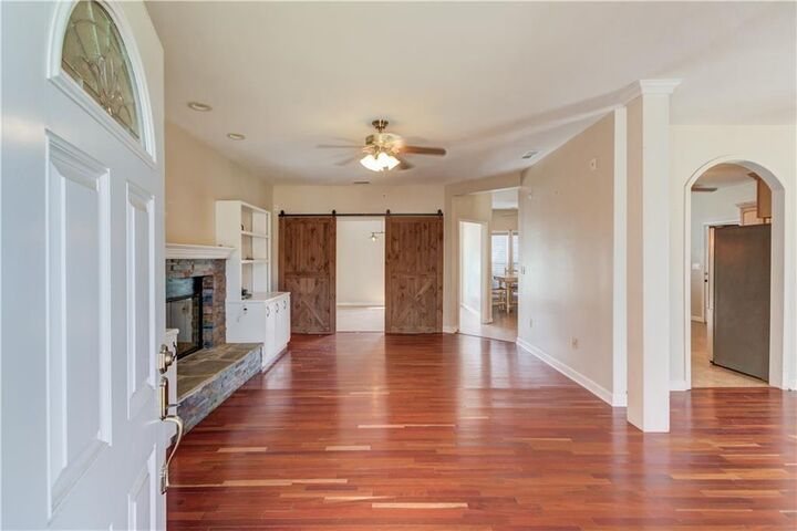 Property Photo: 706 Crowell Road N GA 30014