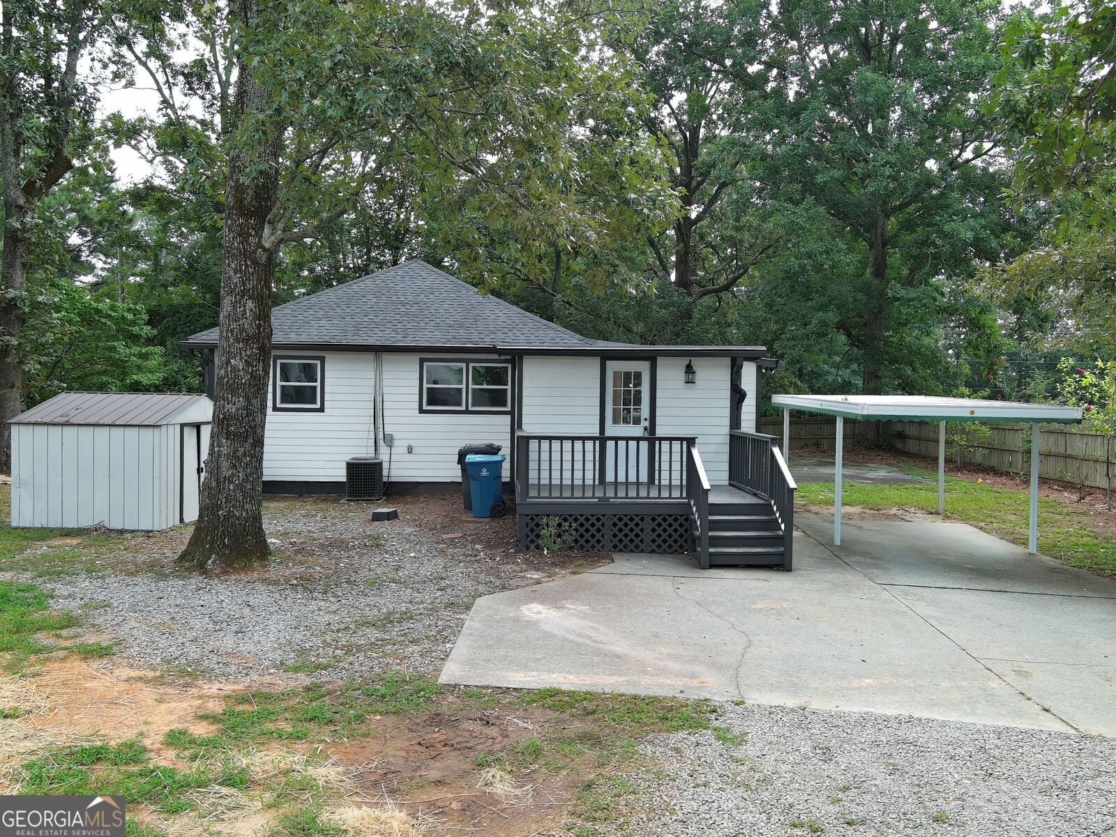 Property Photo: 1965 Holland Park Drive GA 30519