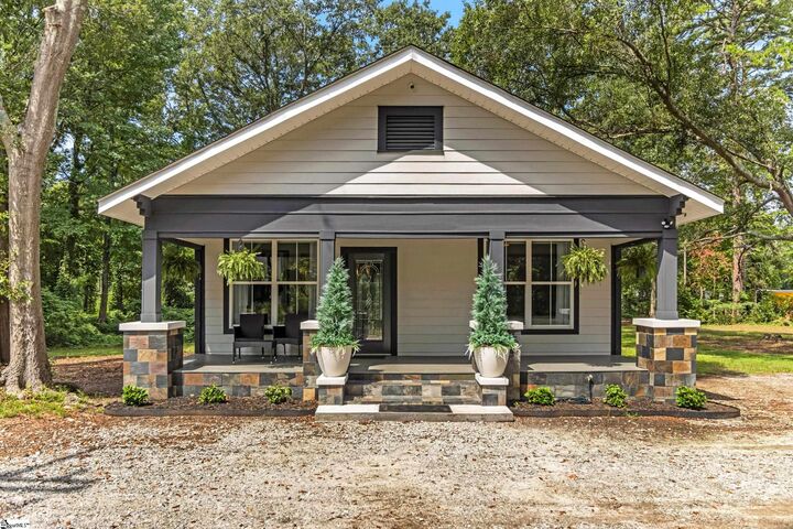 Property Photo: 900 Irwin Avenue SC 29306