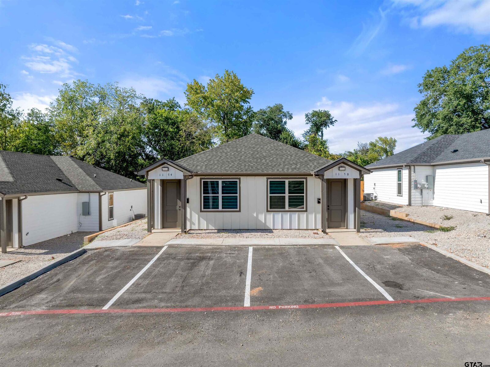 Property Photo:  1174 &Amp 1178 E Earle St  TX 75702 