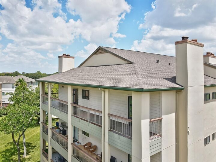 Property Photo: 18809 Egret Bay Boulevard 321 TX 77058