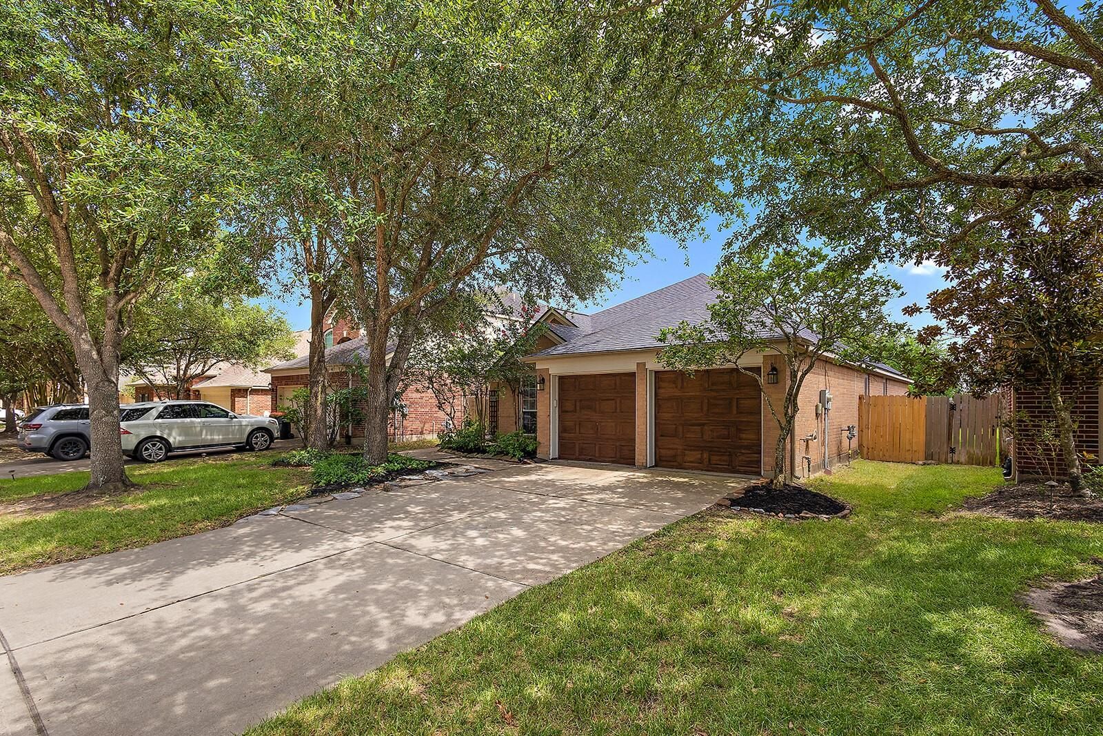 Property Photo:  28207 Everett Knolls Drive  TX 77494 