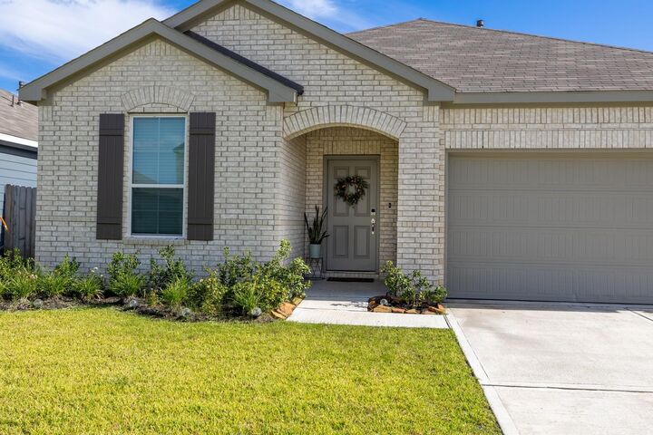 Property Photo:  2420 Grace  TX 77414 