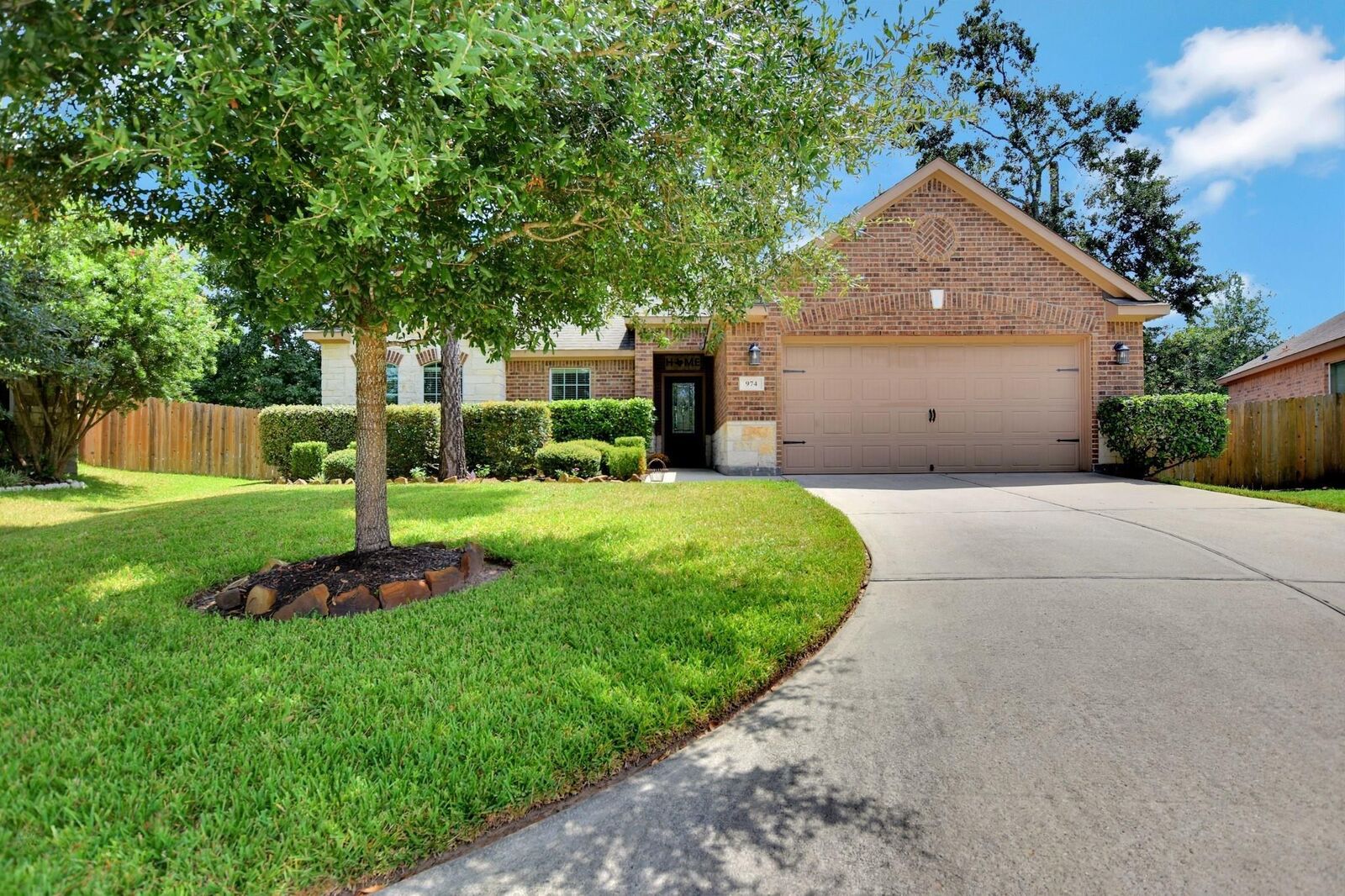 Property Photo: 974 Gowan Drive TX 77301