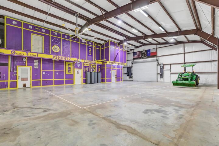 Property Photo: 1111 Valley Commons Drive TX 77336