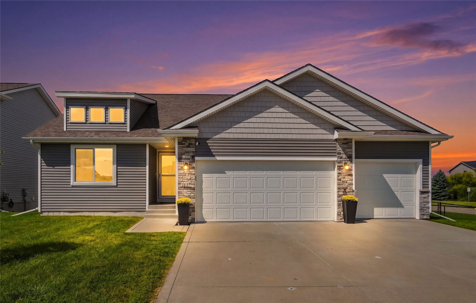 Property Photo: 17 NW Gracewood Drive IA 50263