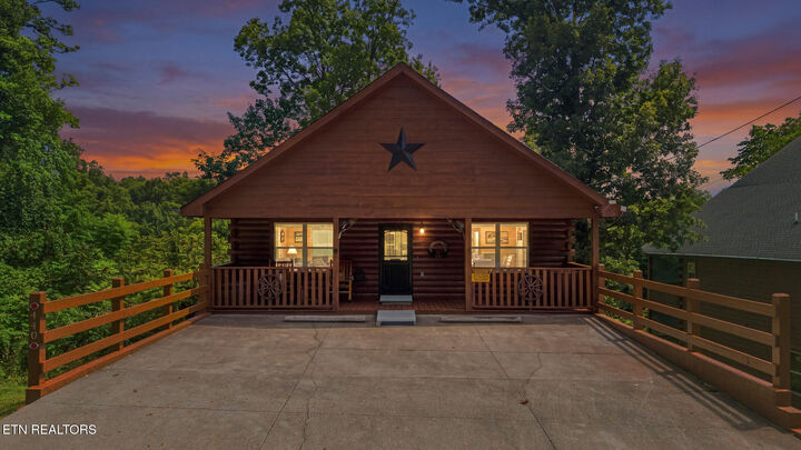 Property Photo:  440 Oak Sky Way  TN 37876 