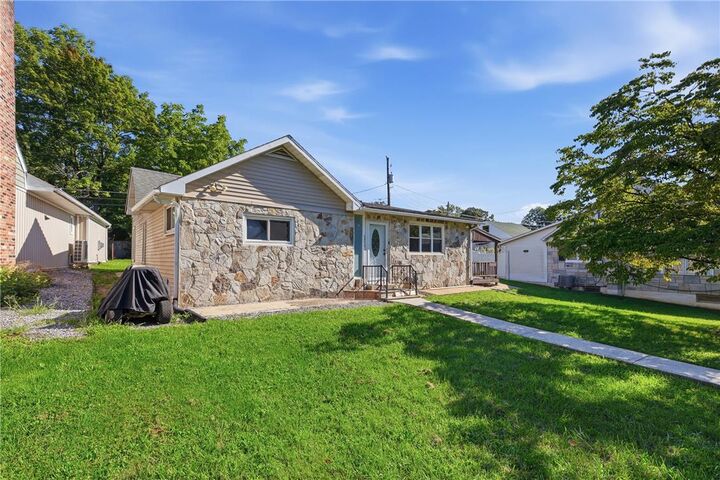 Property Photo:  2375 Jennie Avenue  PA 18104 