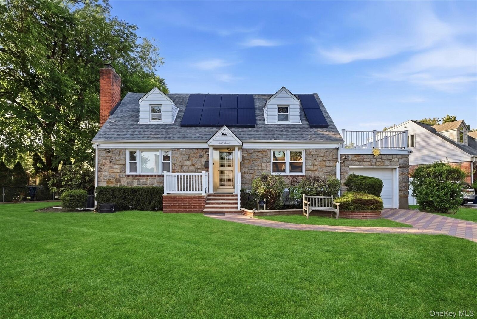 Property Photo:  47 Sperry Court  NY 11040 