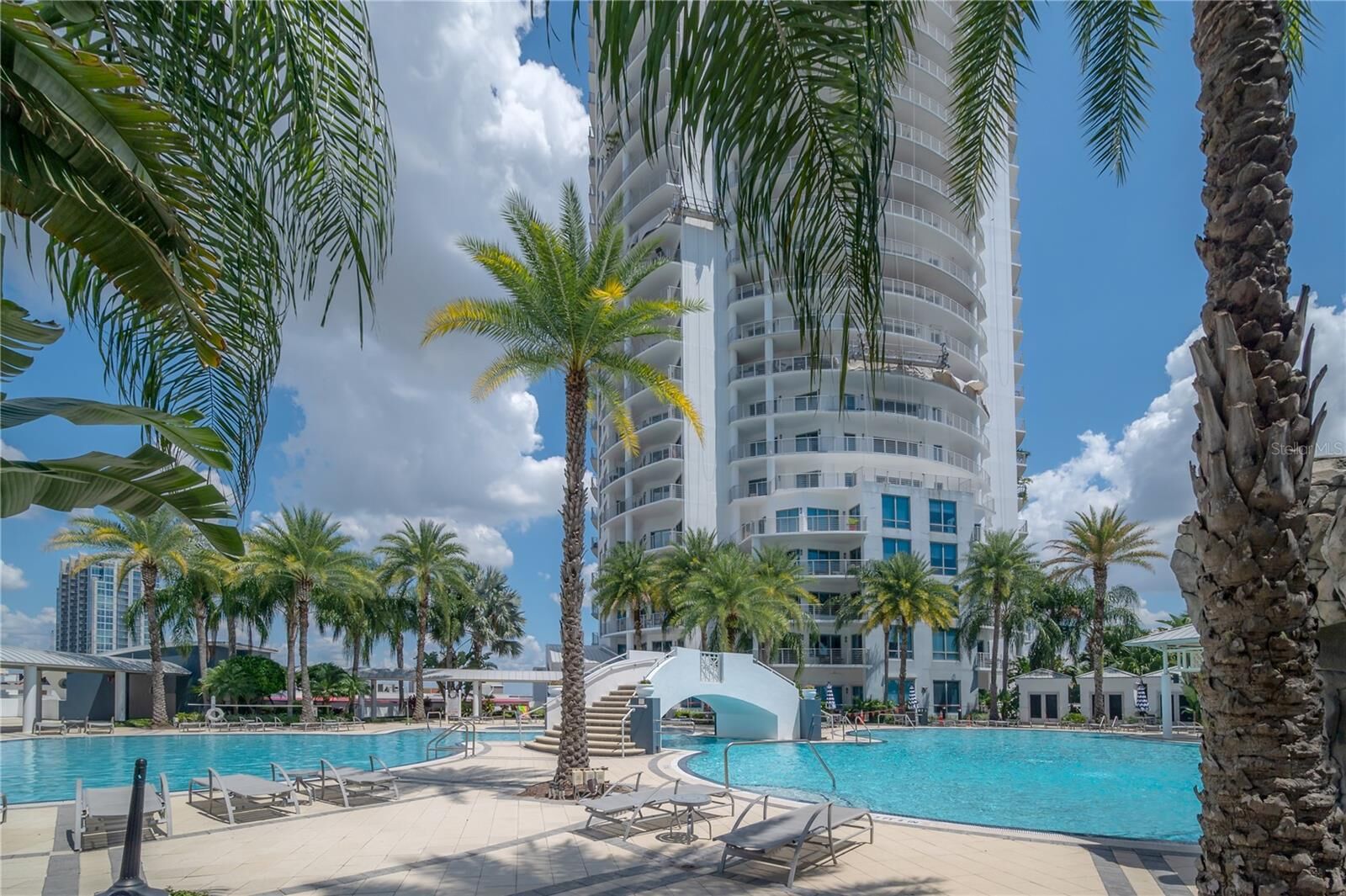 Property Photo:  1209 E Cumberland Avenue 2702  FL 33602 