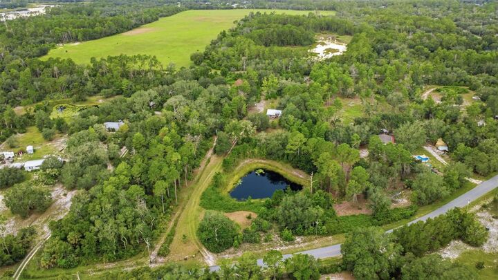 Property Photo: 39913 Swift Road FL 32736