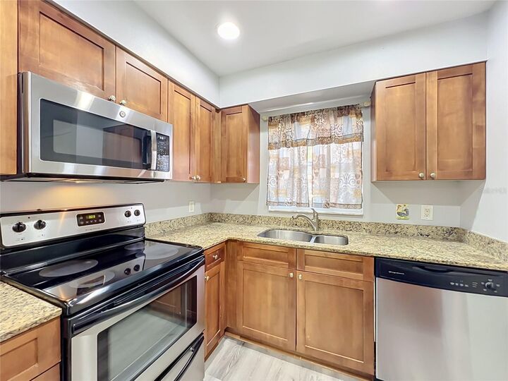 Property Photo: 5440 E Michigan Street 5440-2 FL 32812