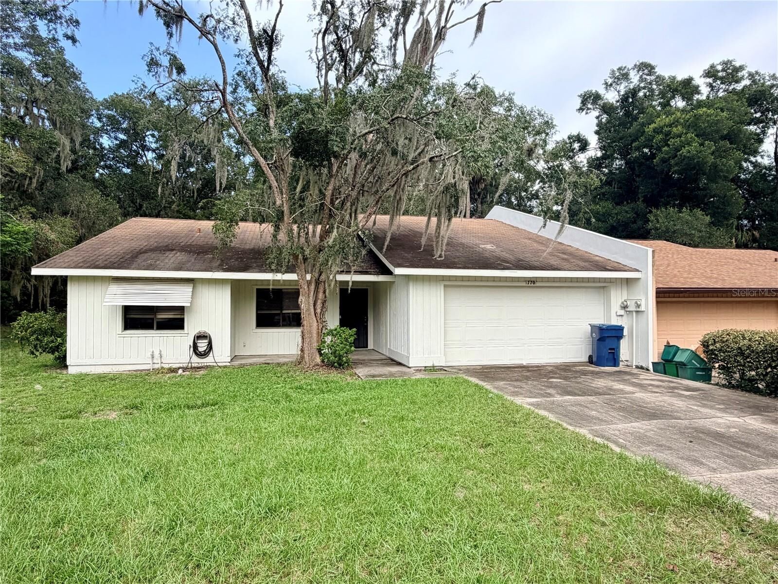 Property Photo:  770 Lancaster Road  FL 32720 