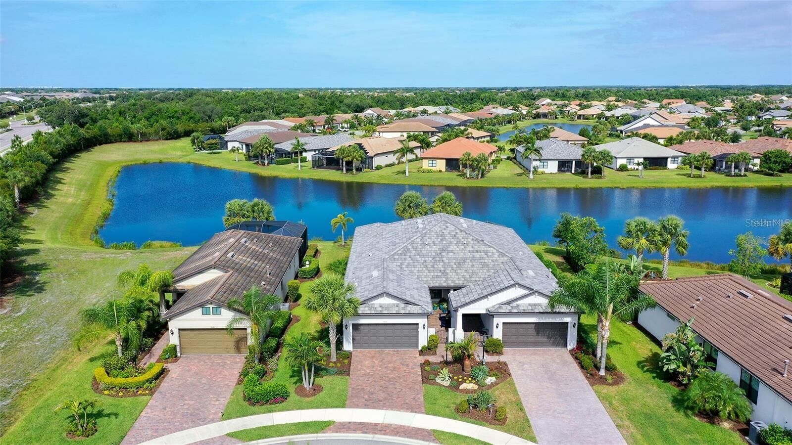 Property Photo:  7636 Kirkland Cove  FL 34202 
